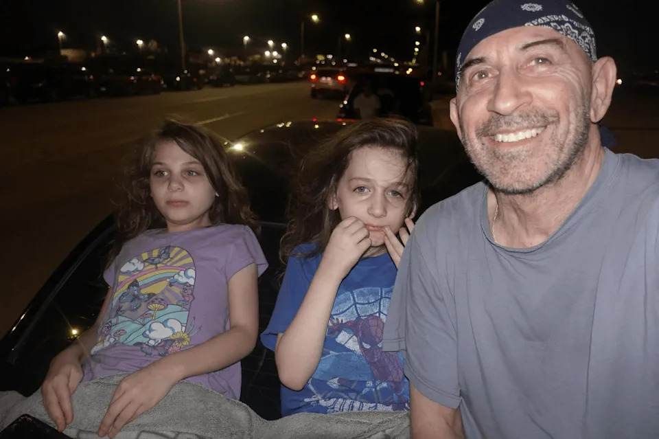 Father Accused of Abducting 9-Year-Old Twins in Lancaster — Urgent Search Underway