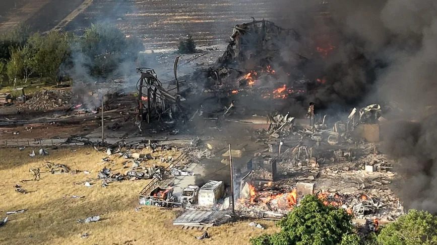‘Like Something Out Of A Movie’: Fertiliser Unit Explosion Rains Debris On Photographer’s Studio