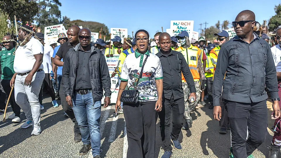 Mass Anti-Immigrant Protests Push 160,000+ Undocumented People Out of South Africa — Tensions Rising Over Jobs, Services and Border Control