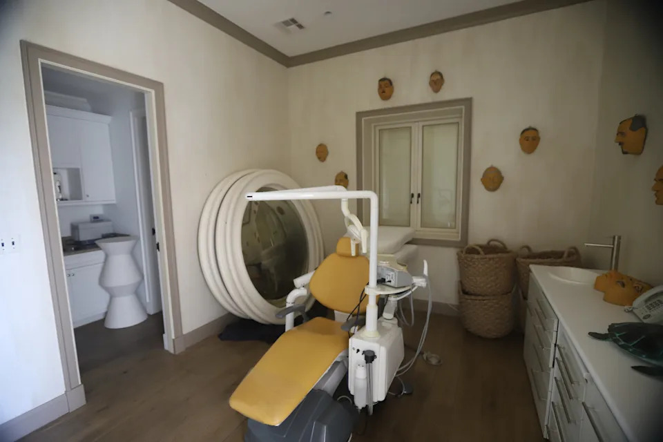 Jeffrey Epstein’s Former Girlfriend Reportedly Practiced as a Part-Time NYC Dentist