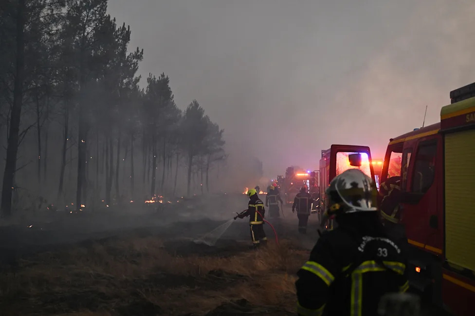 Ogromni Požari U Francuskoj I Španiji: Makron Sazvao Krizni Sastanak, Više Od 250.000 Evakuisanih