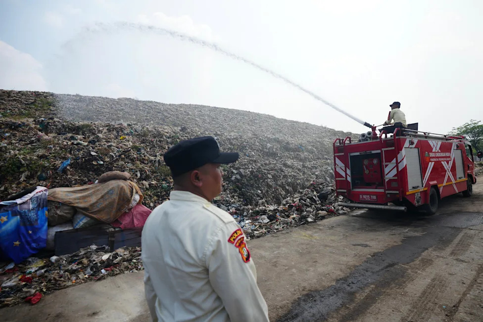 Indonesia Moves to Curb Methane at Bantargebang: What the Landfill Reform Means for Thousands of Scavengers