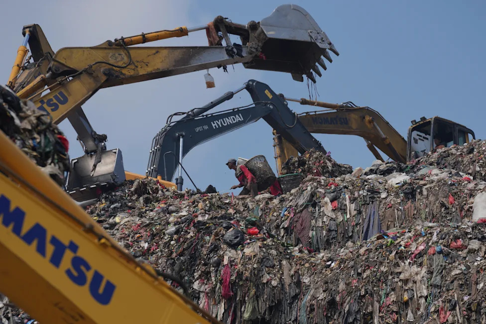 Indonesia Moves to Curb Methane at Bantargebang: What the Landfill Reform Means for Thousands of Scavengers