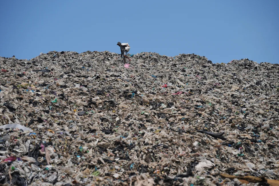 Indonesia Moves to Curb Methane at Bantargebang: What the Landfill Reform Means for Thousands of Scavengers