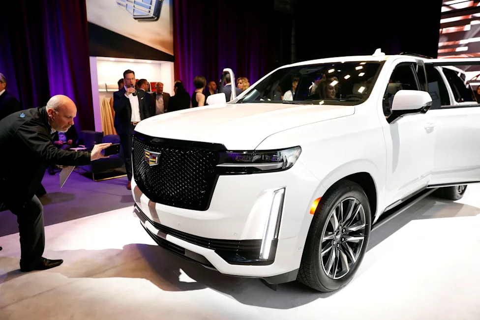 Trump: White House Ordered 250 Cadillac Escalades — 