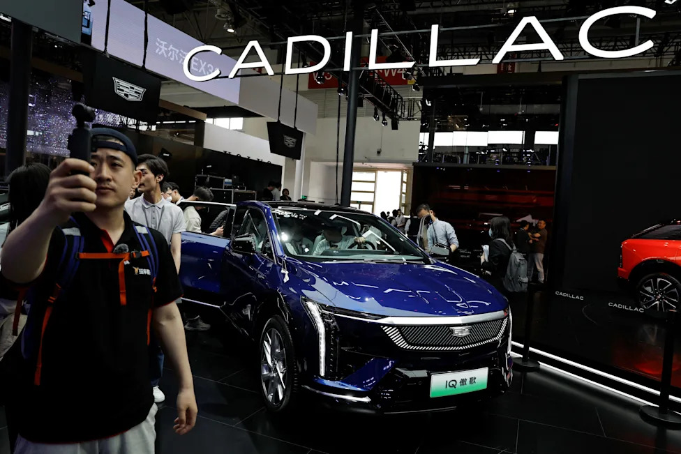 Trump: White House Ordered 250 Cadillac Escalades — 
