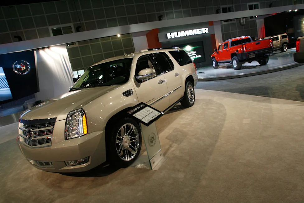 Trump: White House Ordered 250 Cadillac Escalades — 