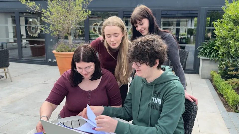 Teenagers Launch The Athrú Project, Urge Stormont To Create Minister For Women’s Safety And Health