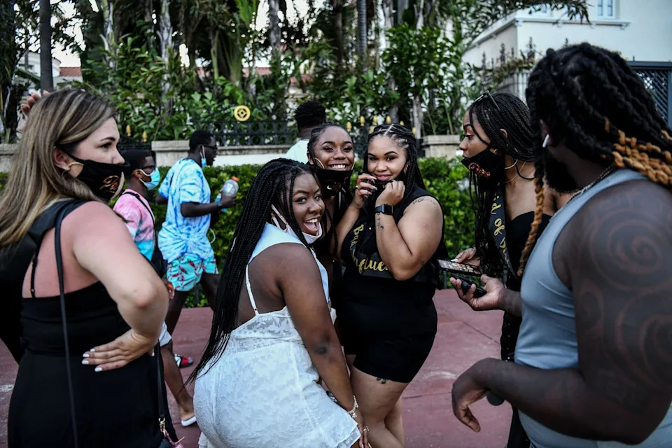 Study: 1.6 Million More Women Than Men Attend College — What That Means For Marriage And Retirement