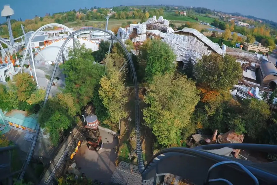 Fire Erupts Under Raptor Roller Coaster Tracks at Gardaland — Wooden Structure Engulfed, No Injuries