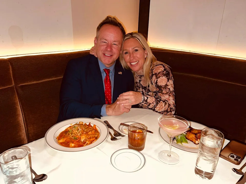 Marjorie Taylor Greene Quietly Marries Pro‑MAGA Journalist Brian Glenn in Bellagio Ceremony