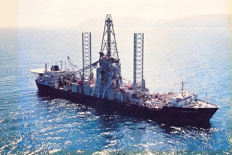How the CIA Used Howard Hughes and the Glomar Explorer to Recover a Sunken Soviet Sub
