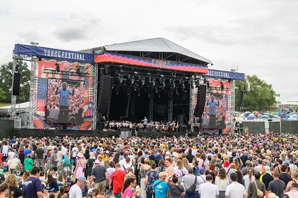 Festivalgoers Report Severe Food Poisoning at Truck Fest; Vendor Removed Within 90 Minutes