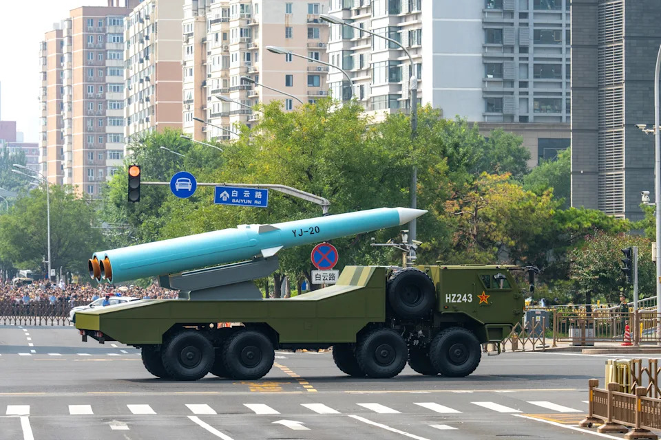 Kina Lansirala Hipersonični Projektil YJ-20 Sa Razarača Type 052D — Širenje Pomorskih Sposobnosti PLAN‑a