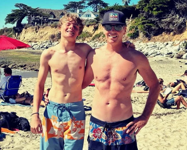 16-Year-Old Lifeguard's Brave Ocean Rescue: 