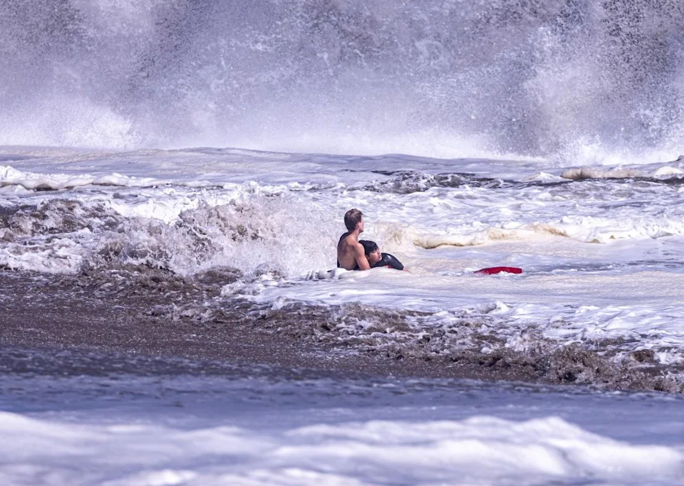 16-Year-Old Lifeguard's Brave Ocean Rescue: 