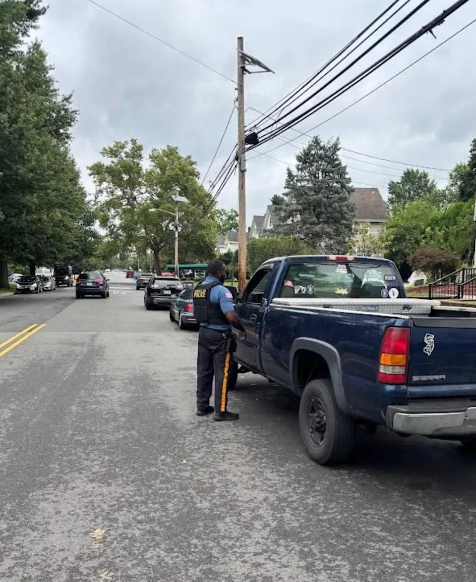 New Jersey Officer Disguised as Shrub Issues 74 Distracted-Driving Tickets in Six Hours