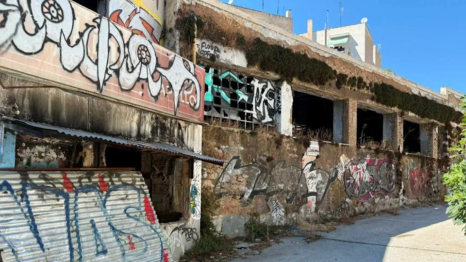 Greek Police Fast-Track Toxicology After Scottish Woman Found Dead in Suitcase in Athens