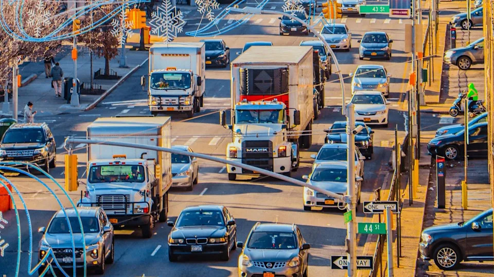 NYC Proposal Would Raise Truck and Bus Idling Fines Up to $6,000