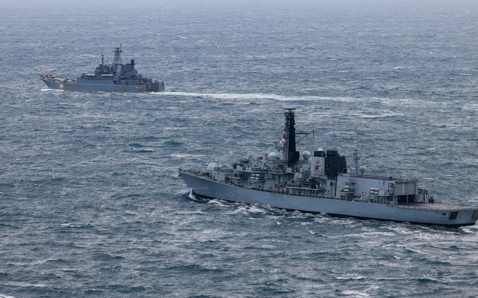 Kraljevska mornarica aktivirana 116 puta: Britanski brodovi redovno prate ruske jedinice i tankere