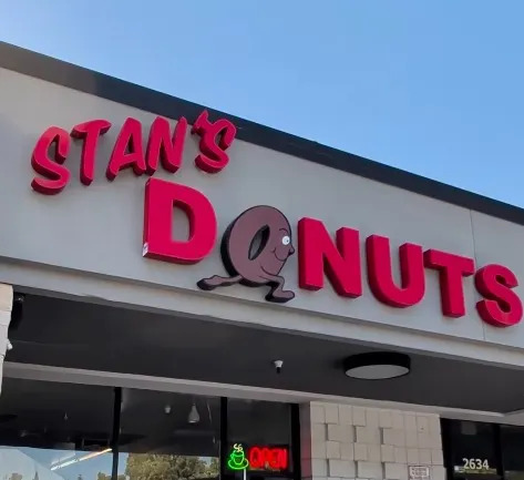 Doughnut Drama in Santa Clara: Randy's Opens Across From Beloved Stan's, Sparking Local Backlash