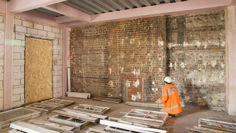 Oscar Wilde Suite Rediscovered During Restoration Of Fire-Damaged Royal Albion Hotel