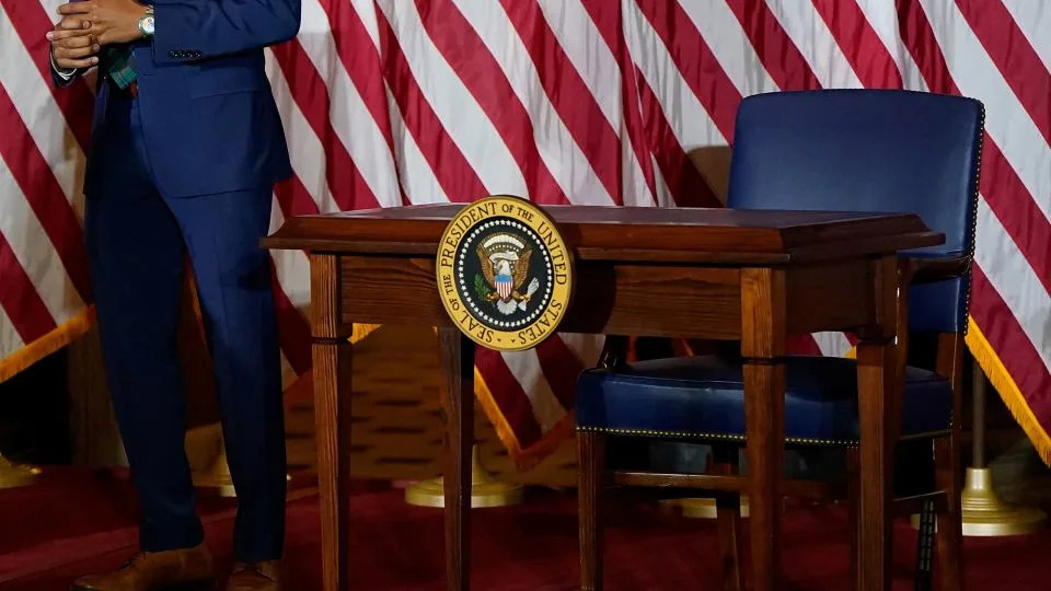 ‘We Are Knifing Each Other’: Trump-Thune Rift Splinters Senate GOP Ahead Of Midterms
