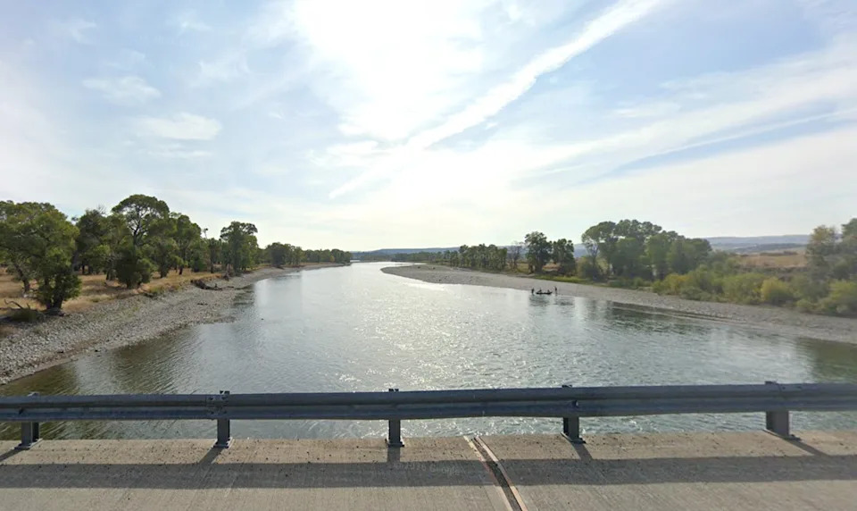 14-Year-Old Montana Teen Uses Rodeo Lariat to Pull Drowning Man from Yellowstone River