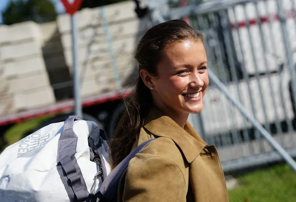 Princess Isabella Begins 11-Month Military Service — Arrives Alone and Waives Conscription Pay