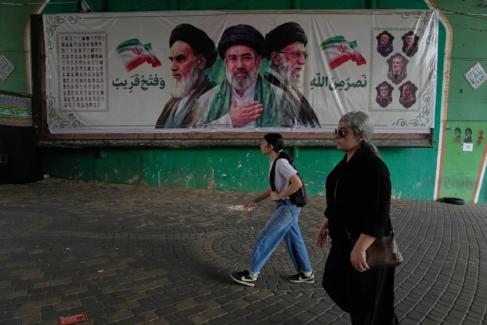 Diplomatic Push To Reopen Strait Of Hormuz Continues As U.S.-Iran Talks Reportedly Advance