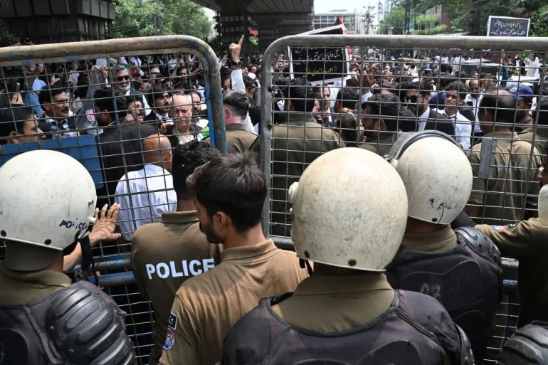 Imran Khan Tri Godine U Zatvoru — PTI Organizuje Masovne Proteste, Amnesty i UN Kritikuju Uslove
