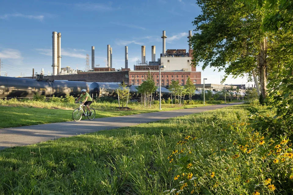 Study: Philly Neighborhoods Near Industry and Highways Suffer Worst Air and Highest Asthma Rates