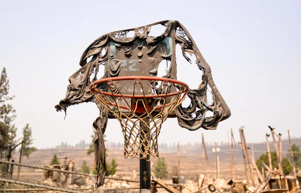 Senators Say Wildfire Betting Could Encourage Arson as Record Blazes Rage