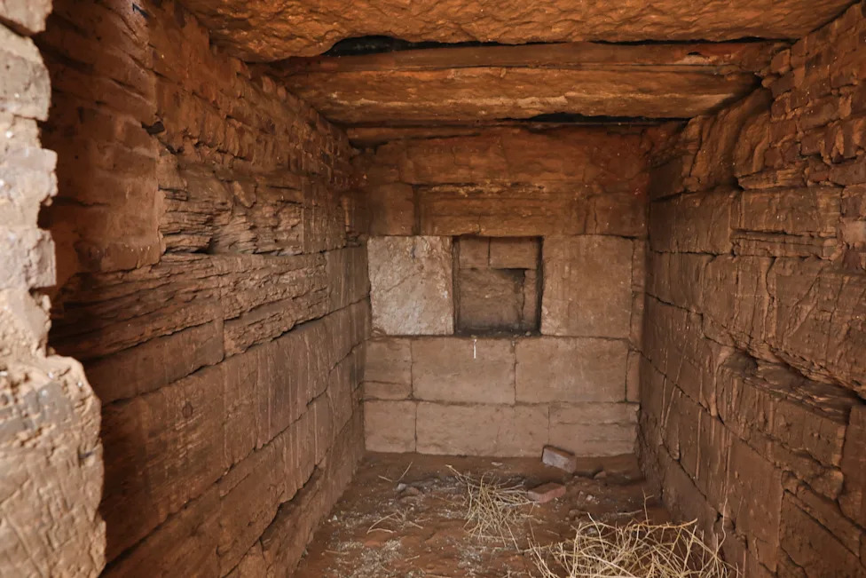 Piramide Meroe Na Ivici Propadanja: Rat, Pesak i So Nagrižu Drevne Grobnice