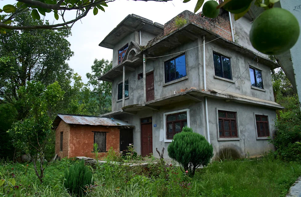 Crop‑Raiding Macaques Devastate Nepal's Rural Farms — Villagers Keep Watch at Dawn