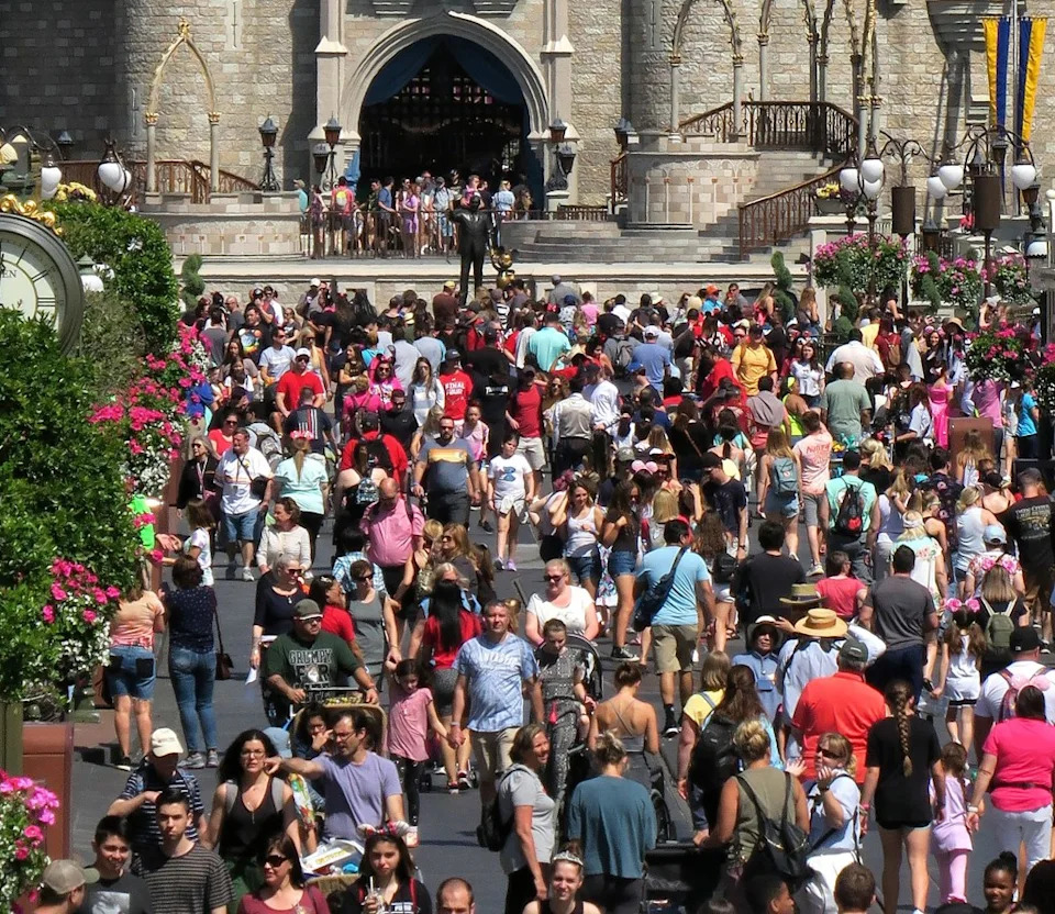 Measles Exposure at Universal Studios Hollywood After Infected Visitor Spent 11 Hours in Park