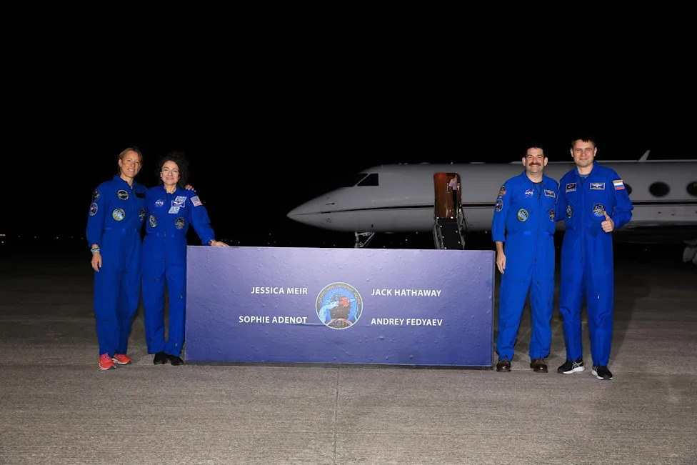 Uživo: Jessica Meir i Anil Menon Izlaze u Svemir — Svemirska Šetnja Sa ISS 6. Avgusta