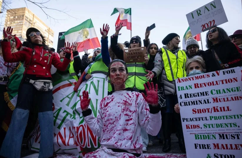 Dok Svet Gleda Drugačije, Iran Nastavlja Javna i Tajna Pogubljenja Da Zastraši Proteste
