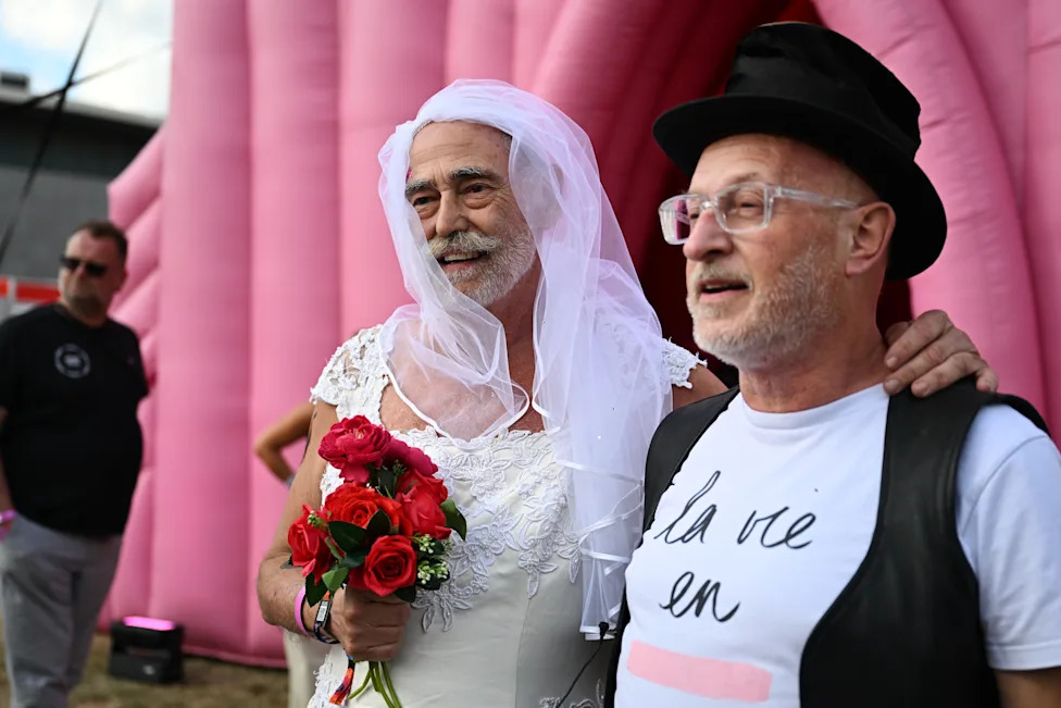 Dozens 'Married For A Day' at Amsterdam Pride Near Site Of First Legal Same-Sex Unions