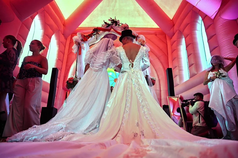 Dozens 'Married For A Day' at Amsterdam Pride Near Site Of First Legal Same-Sex Unions