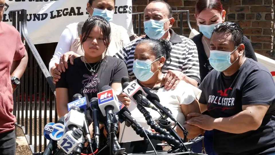 Salvadoran Detainee Dies After Reporting Numbness at Controversial Newark ICE Facility