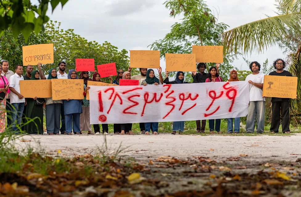 Kajacima protiv „ecocida“: Mladi aktivisti na Maldivima brane mangrove i budućnost ostrva