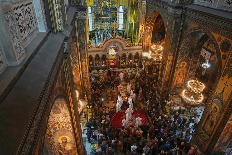 Ukrajina Odao Poštu 'Sakupljaču Duša' Oleksiju Jukovu Koji Je Poginuo Dok Je Izvlačio Tela