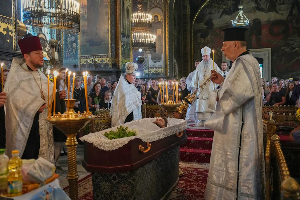Ukrajina Odao Poštu 'Sakupljaču Duša' Oleksiju Jukovu Koji Je Poginuo Dok Je Izvlačio Tela