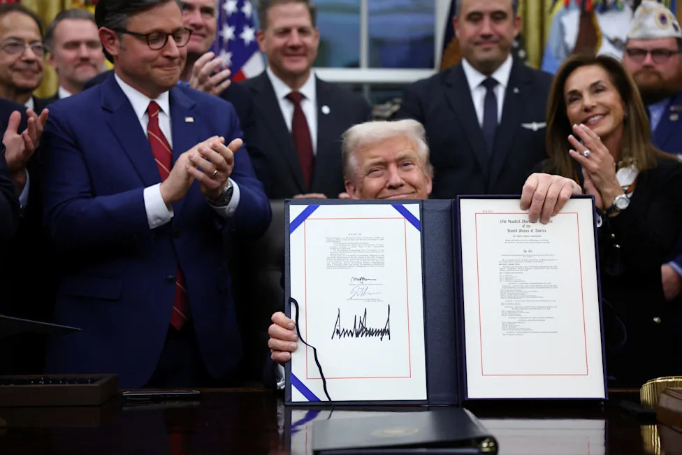 Senate Passes 90-6 Stopgap Funding Bill Through December, Blocks OMB Grant-Review Rule