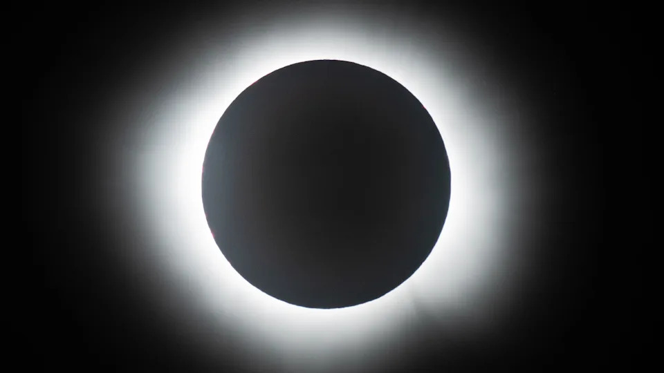 Totalno Pomračenje Sunca 12. Avgusta 2026.: Šta Ćete Videti U Pet Faza