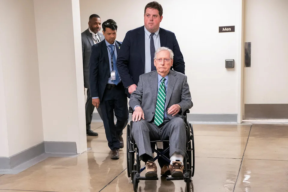 Mitch McConnell Returns Home After Hospitalization; Signs Point to Ongoing Mobility Challenges