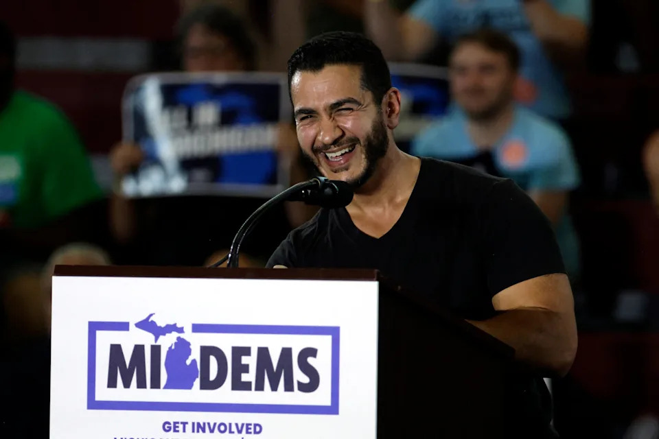 Michigan Senate Candidate Fires Back at Trump With Viral Oval Office Comeback