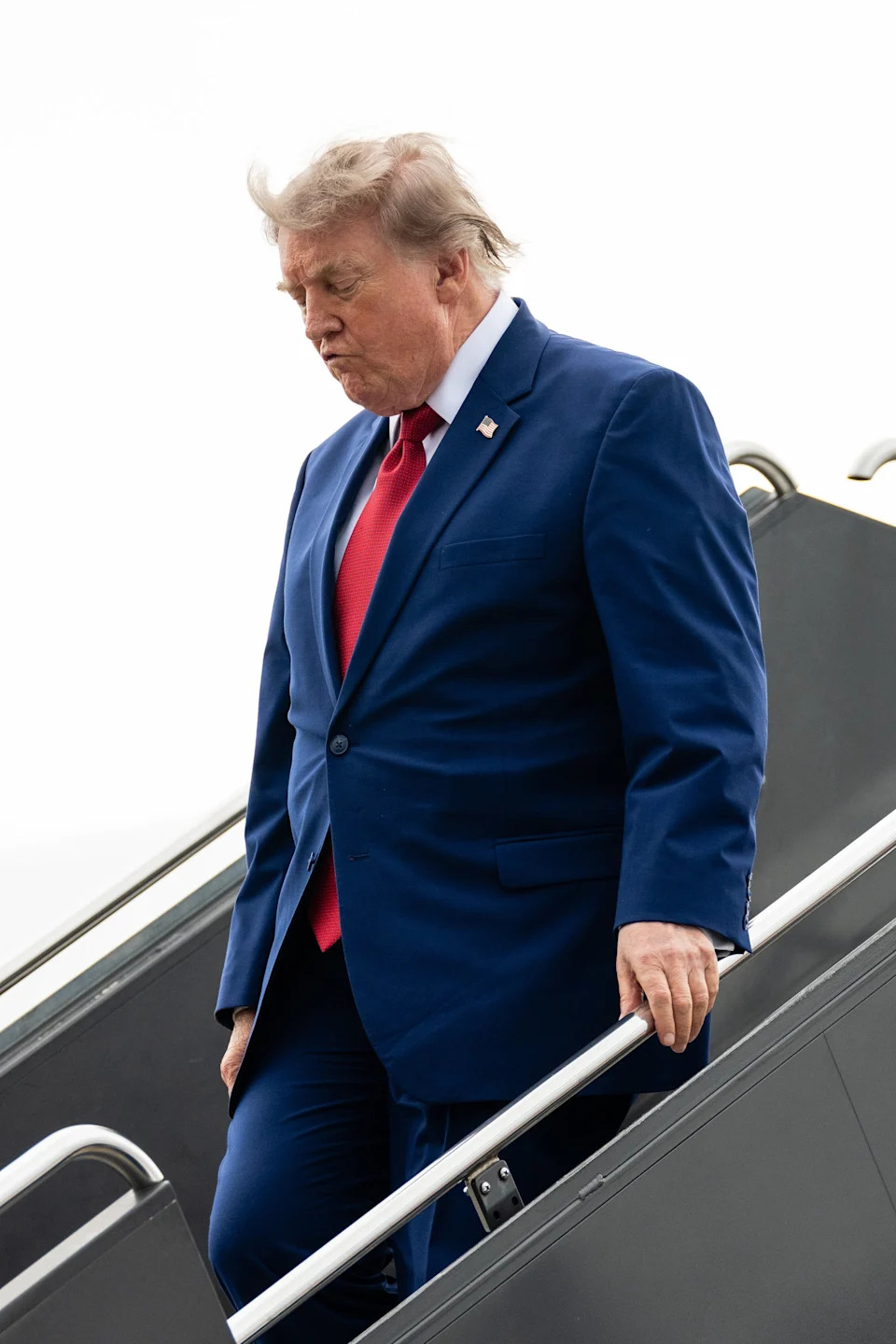 Michigan Senate Candidate Fires Back at Trump With Viral Oval Office Comeback