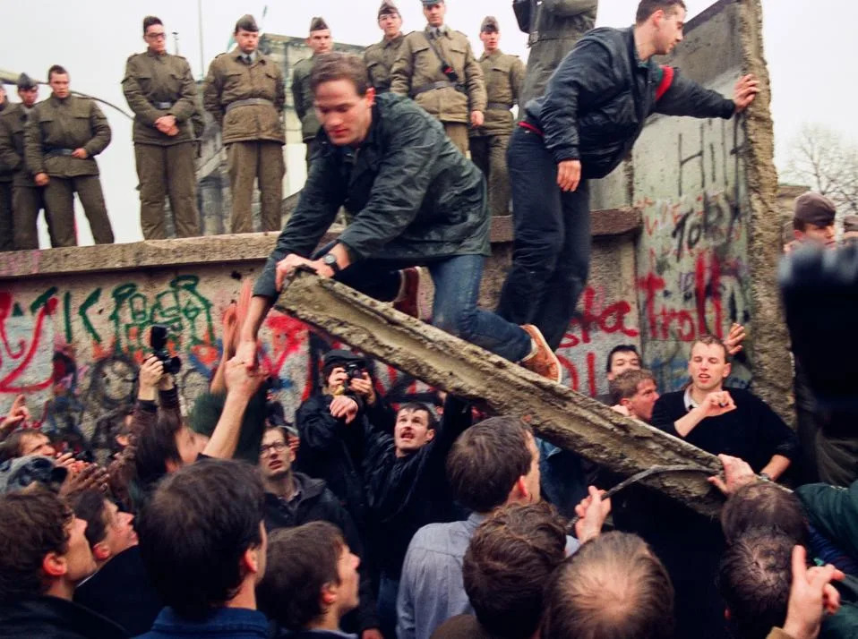 Studenti U Ukrajini Odbijaju Da Se Predaju — Protesti Nastavljeni Uprkos Raketnim Napadima Moskve